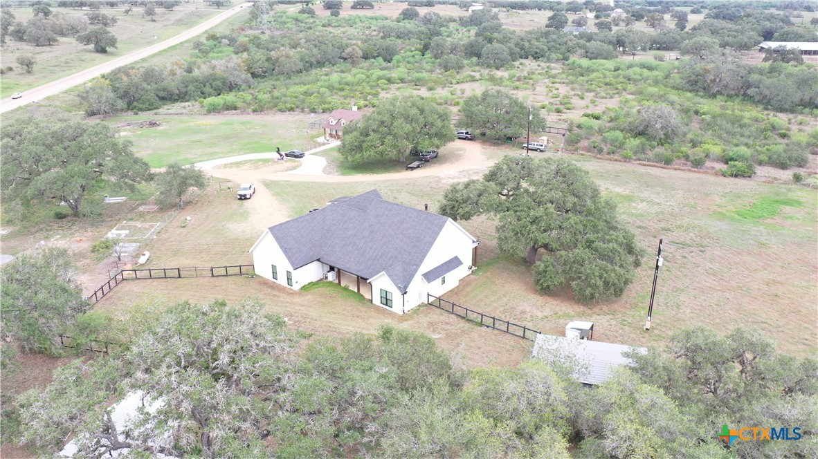 main property photo 11