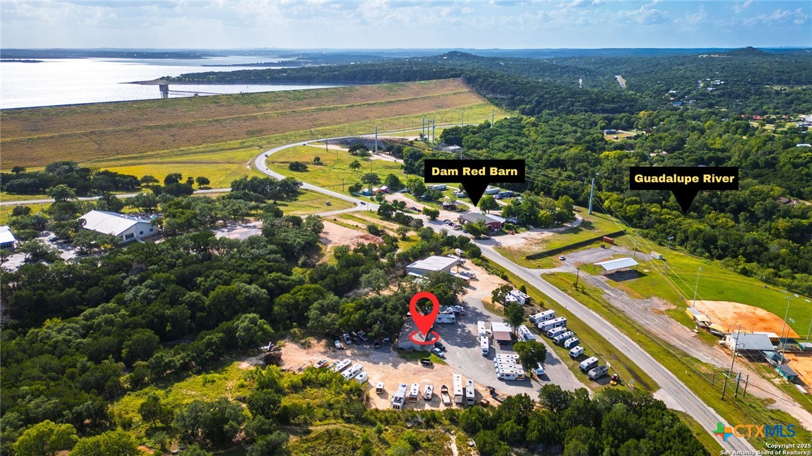 main property photo 28