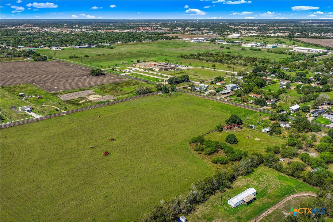 main property photo 7