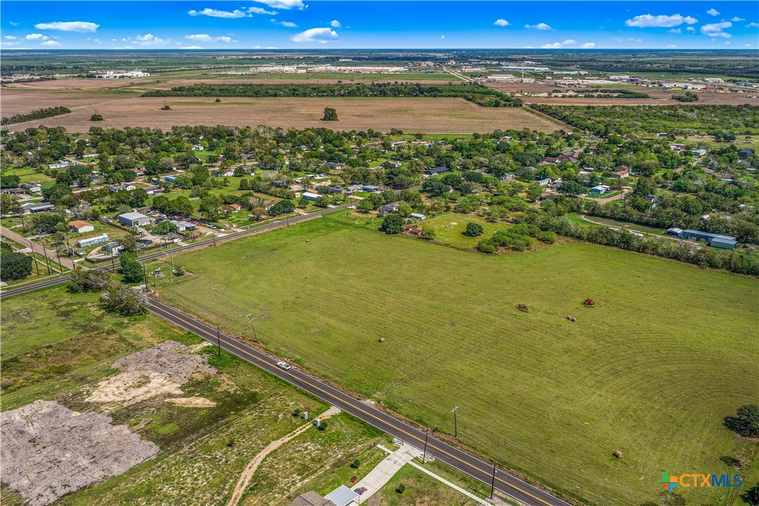main property photo 8