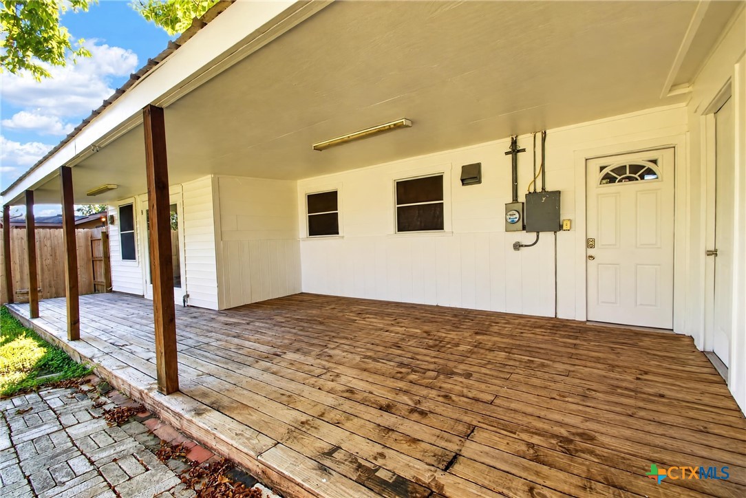 main property photo 5