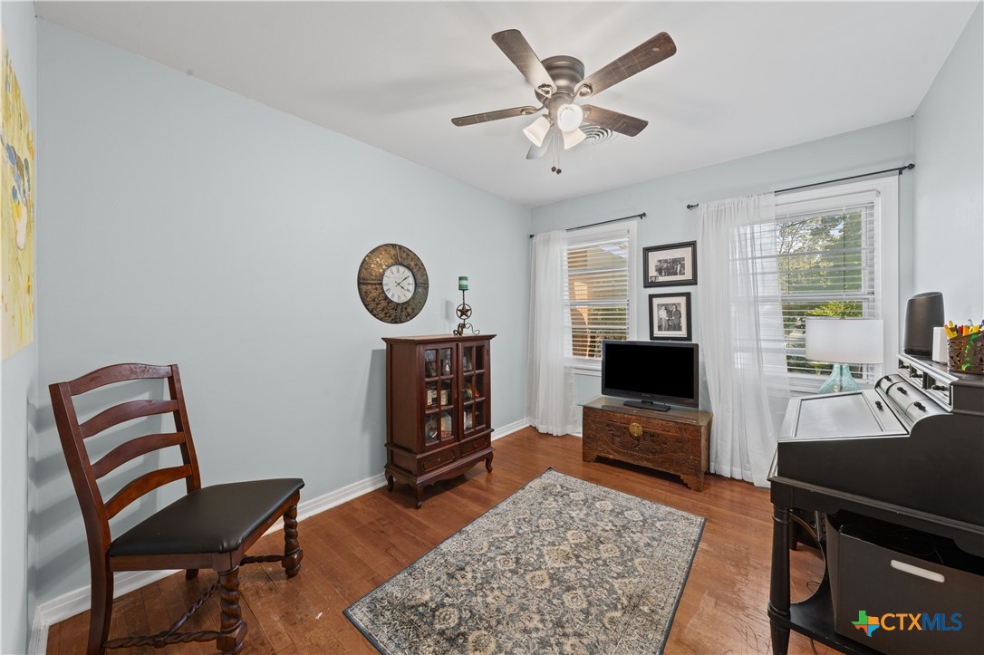 main property photo 17