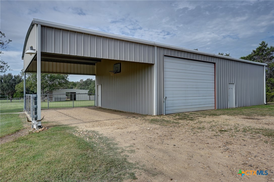 main property photo 32