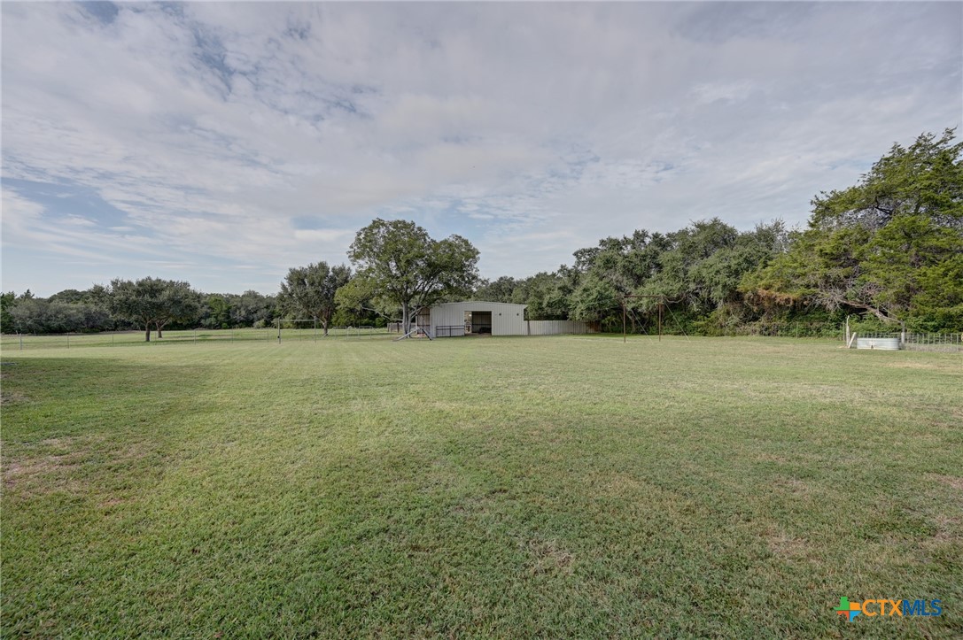 main property photo 41