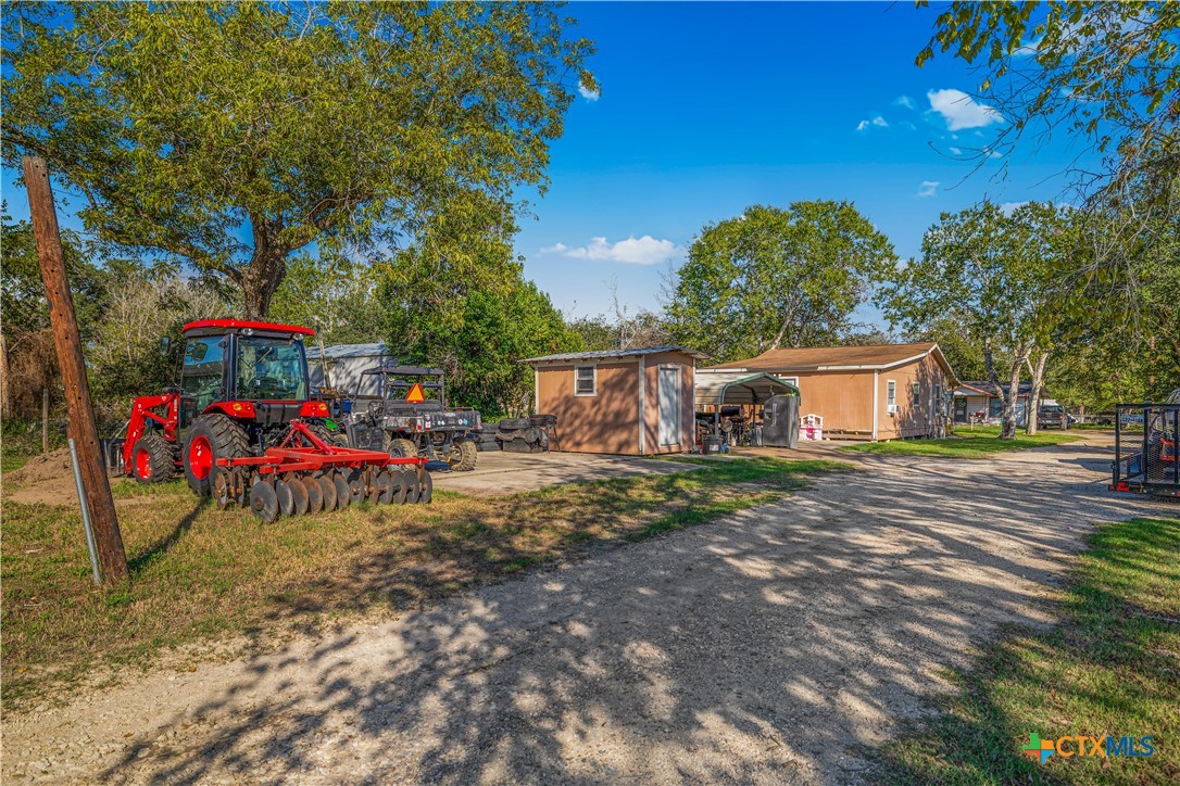main property photo 6