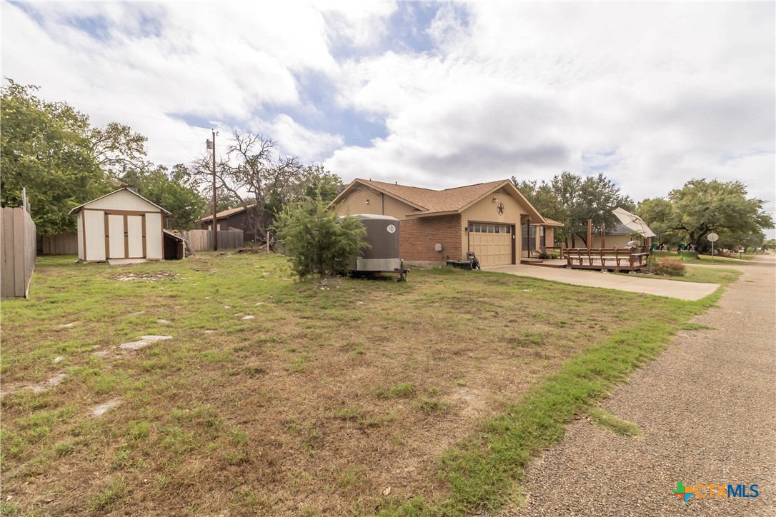 main property photo 31