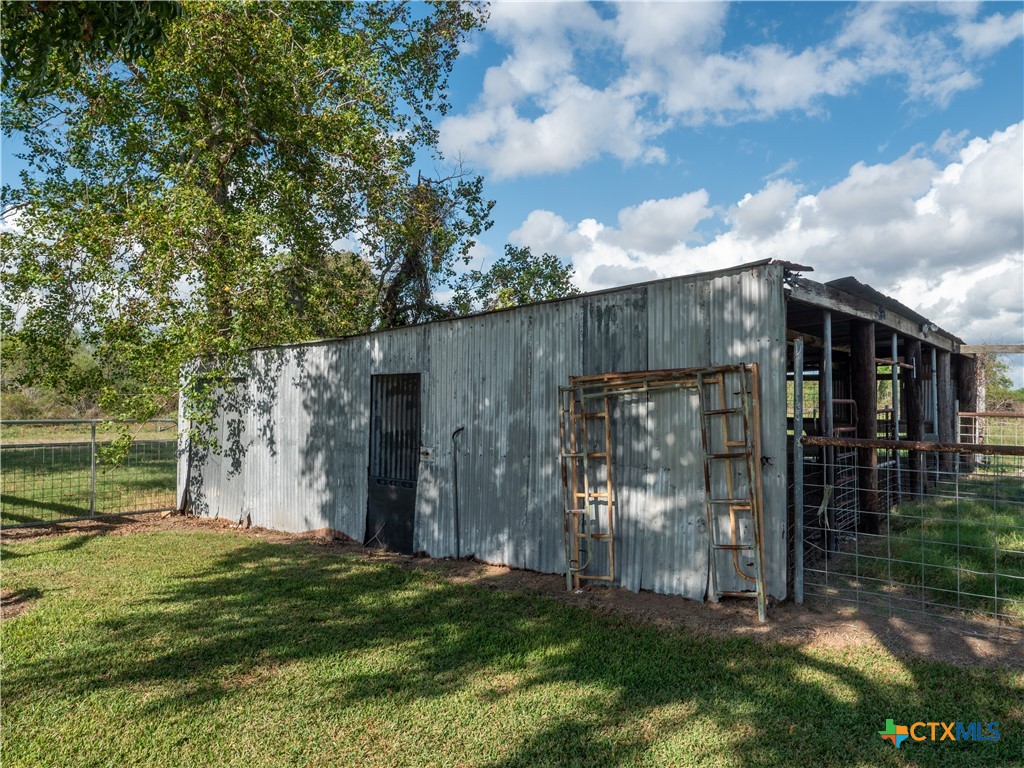 main property photo 43