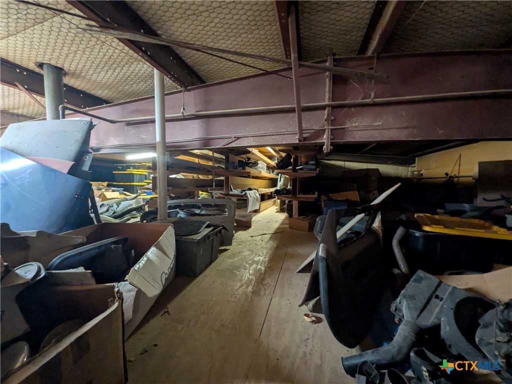 main property photo 19