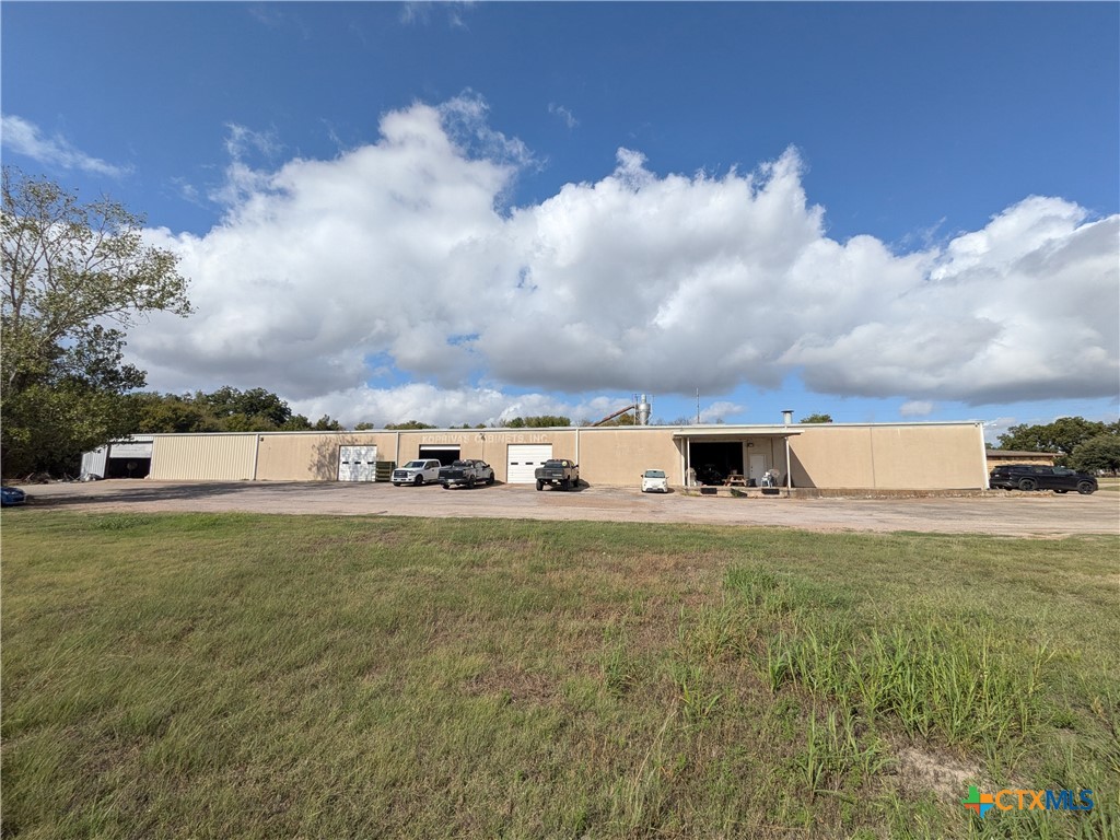 main property photo 39