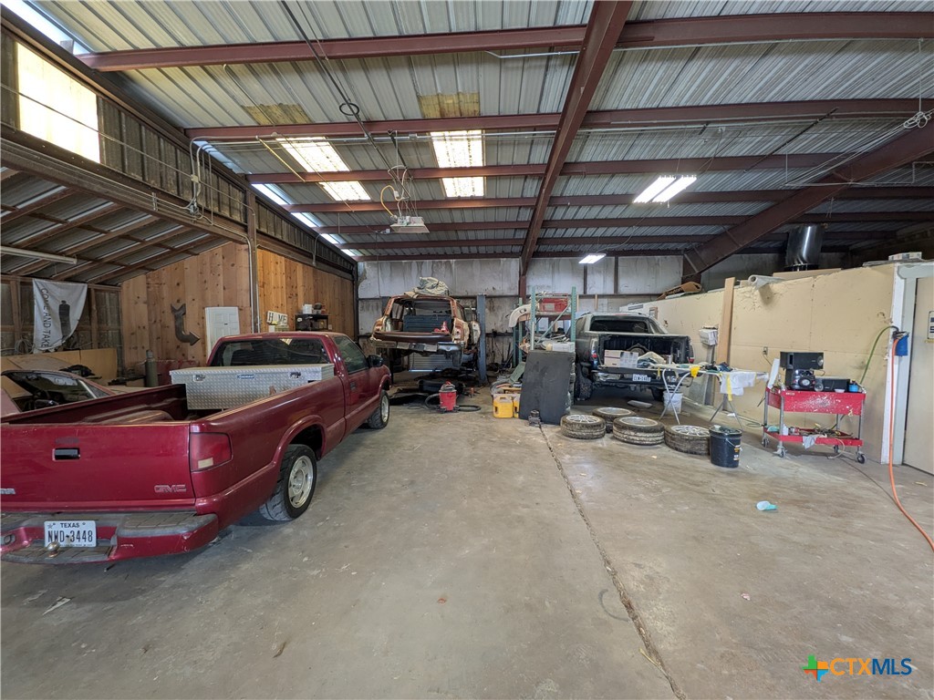 main property photo 4