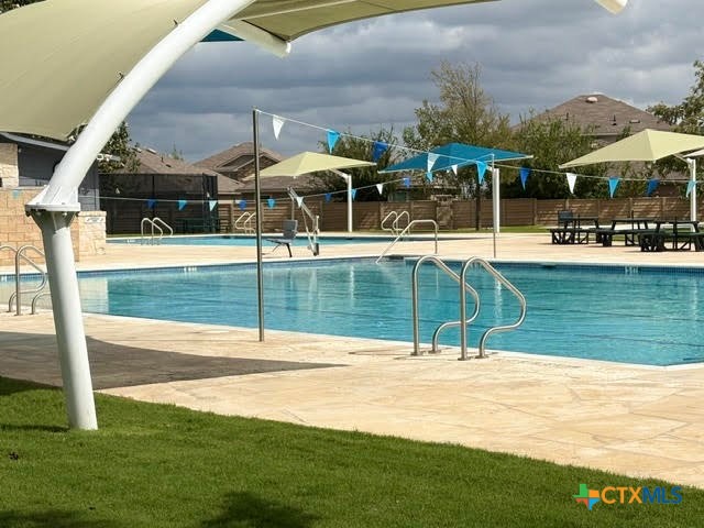 main property photo 45