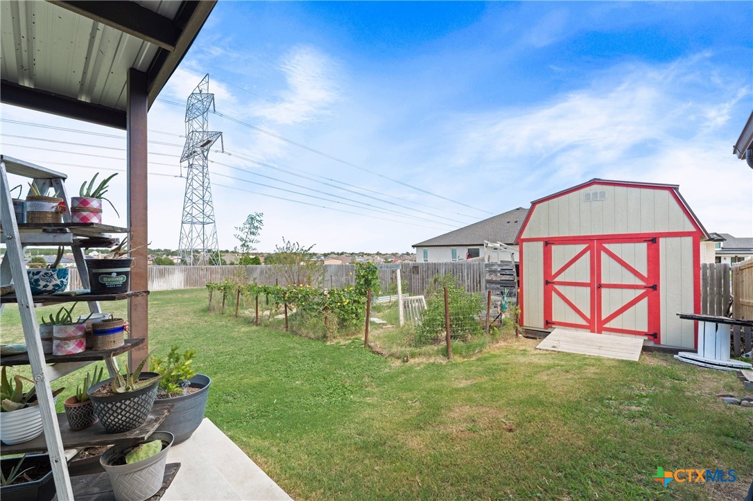 main property photo 33