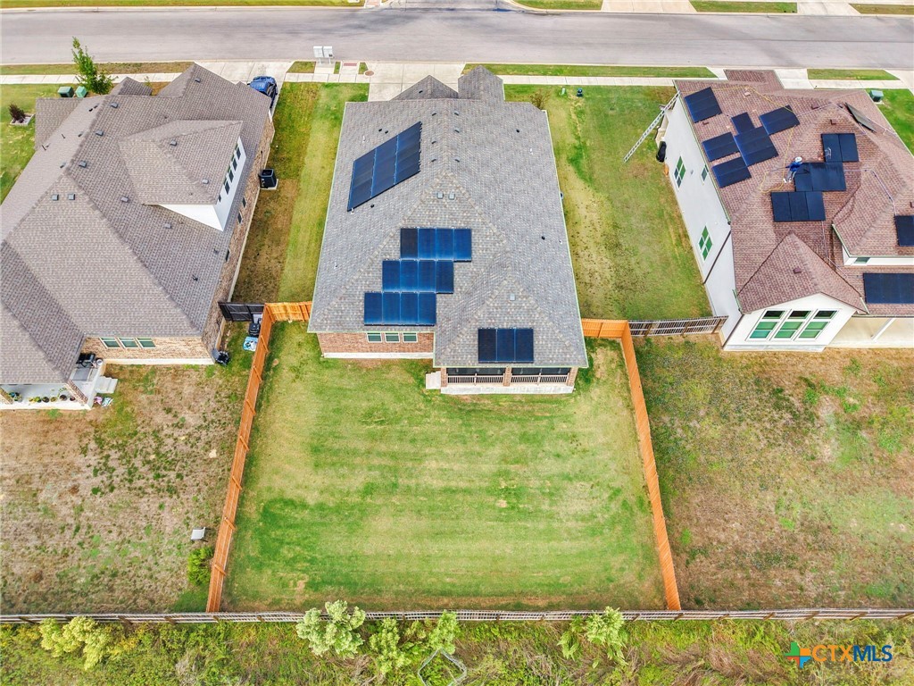 main property photo 40