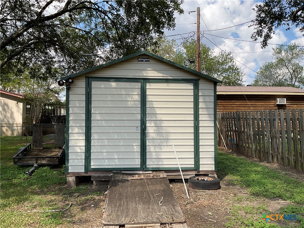 main property photo 25