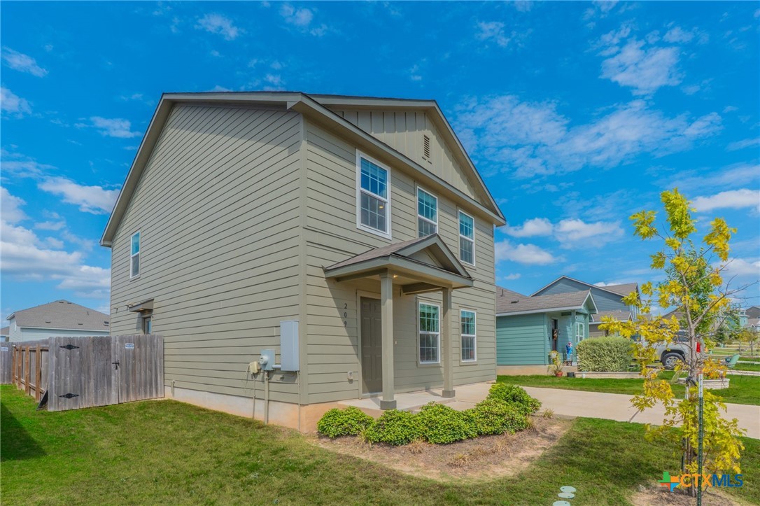 main property photo 20