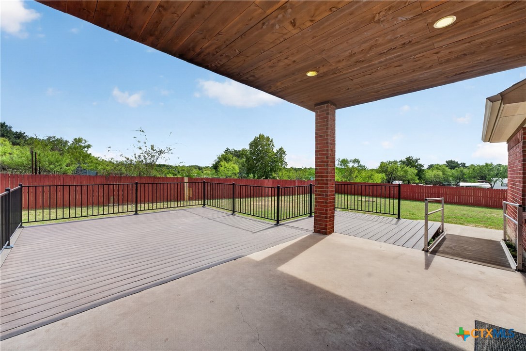main property photo 34