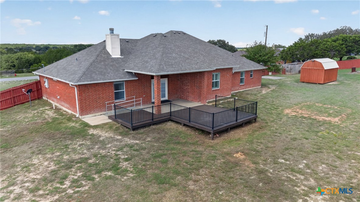 main property photo 40