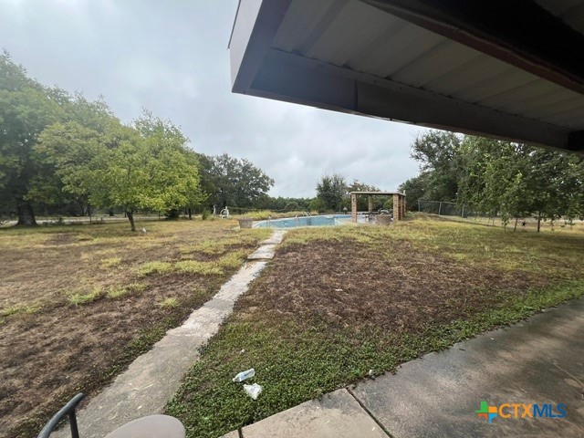 main property photo 16