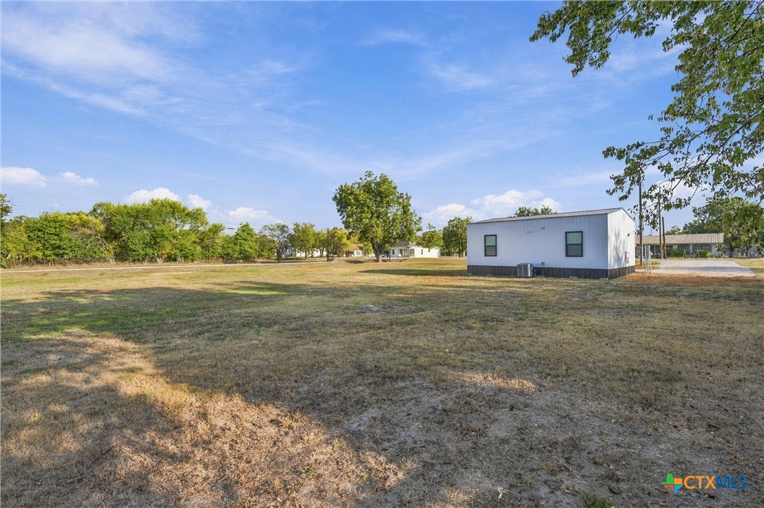 main property photo 13