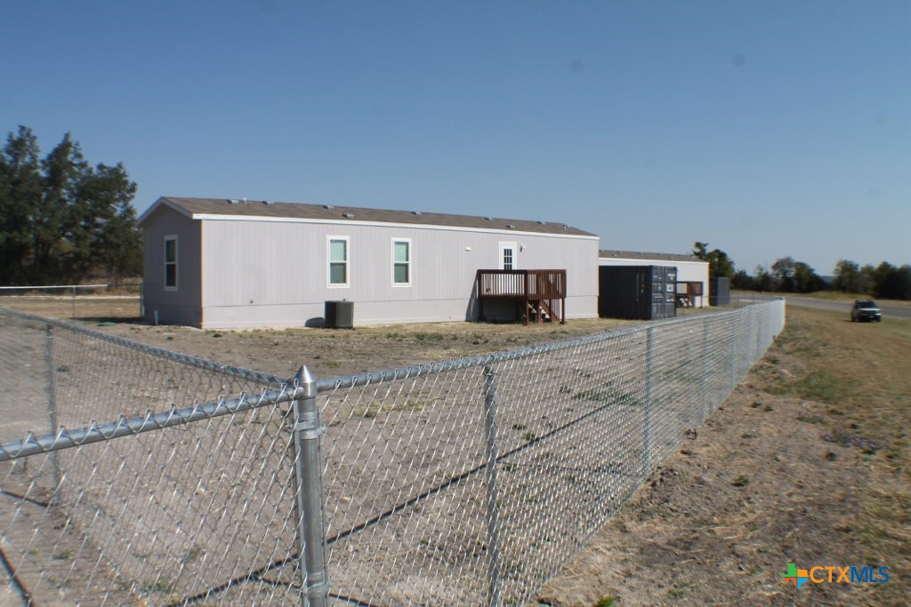 main property photo 9