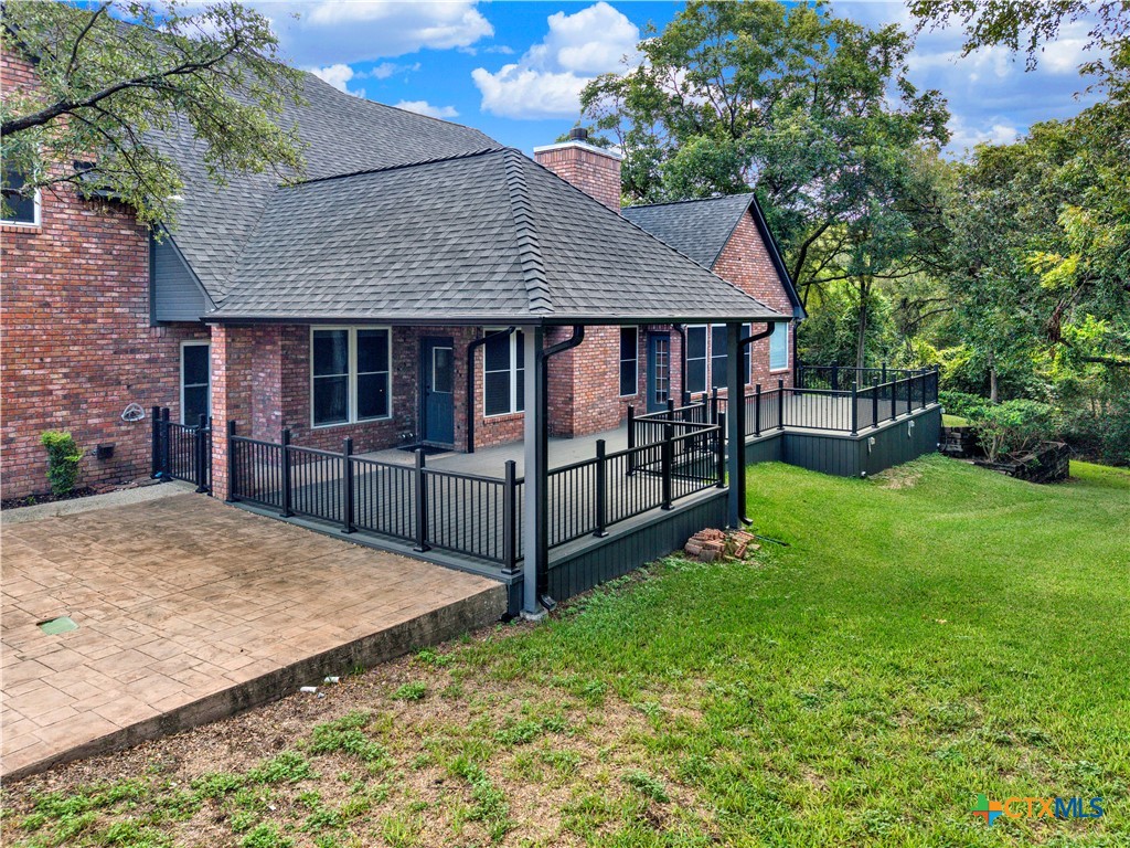 main property photo 40