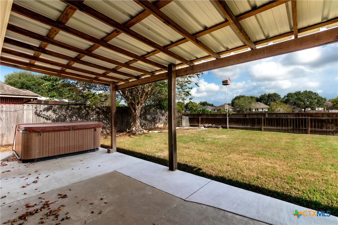 main property photo 28