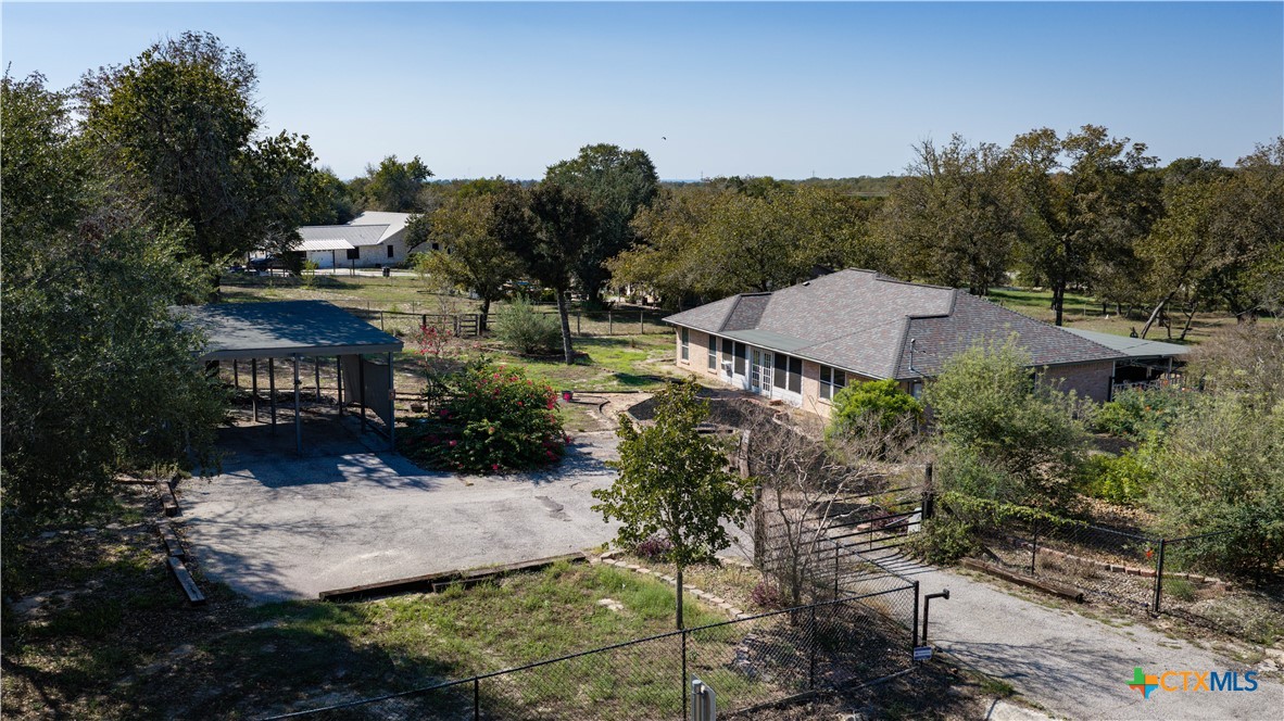 main property photo 40