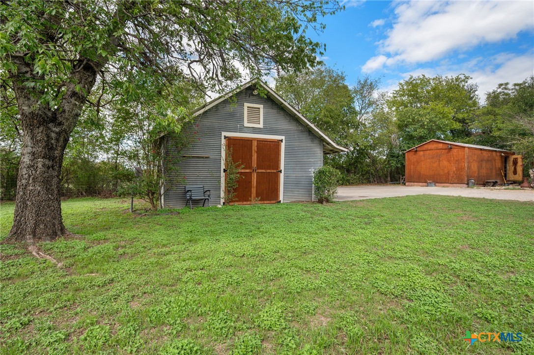 main property photo 25