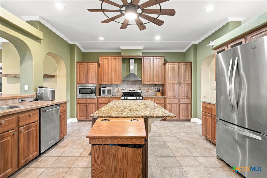 main property photo 7