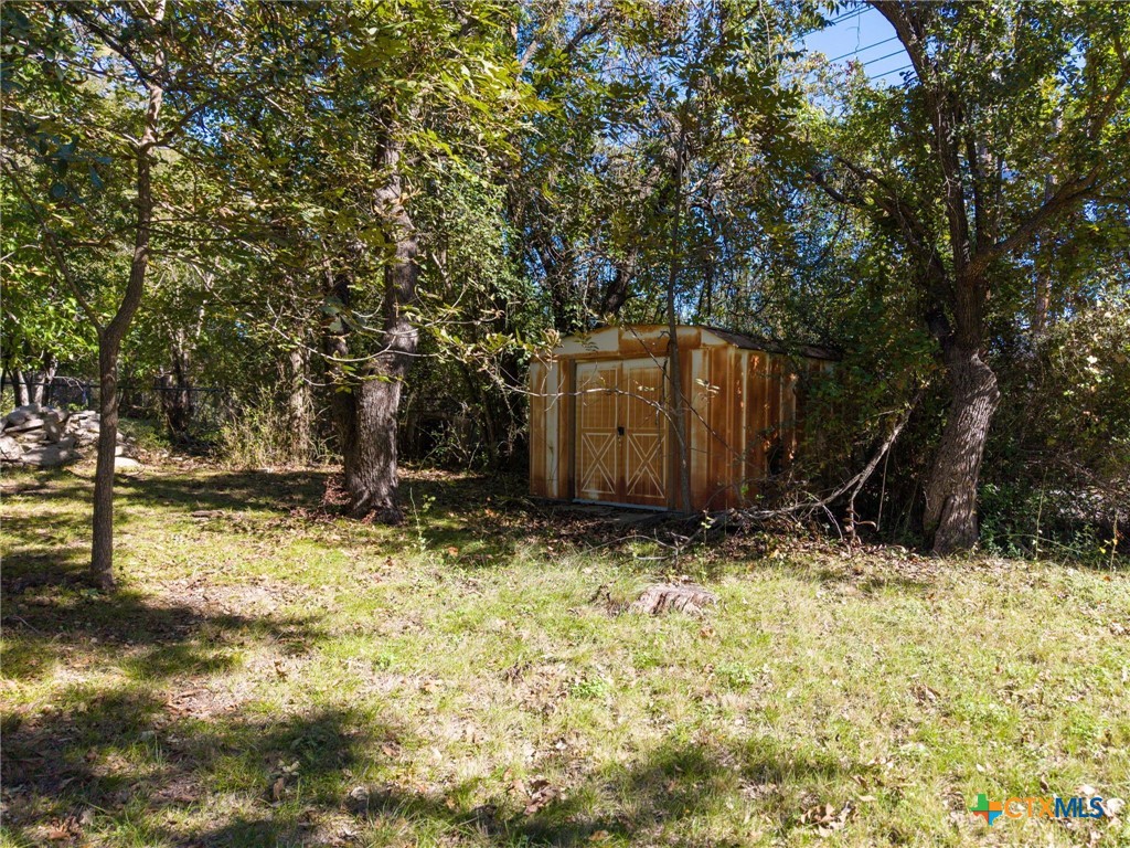 main property photo 29