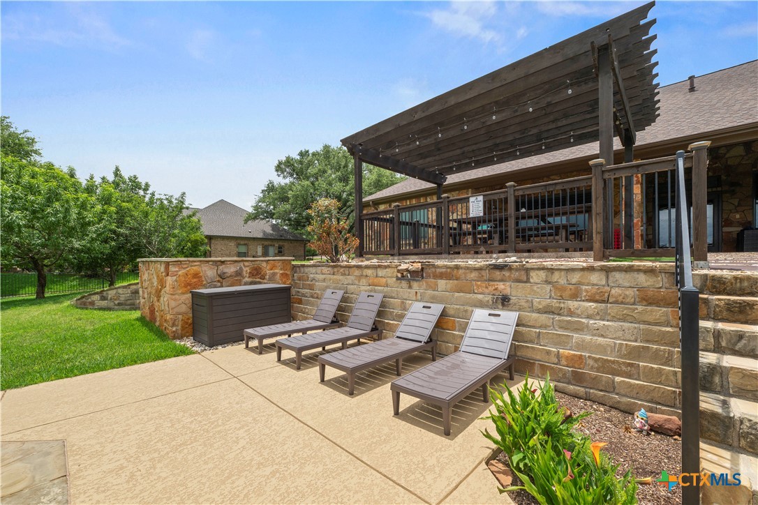 main property photo 44