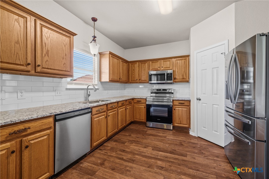 main property photo 8