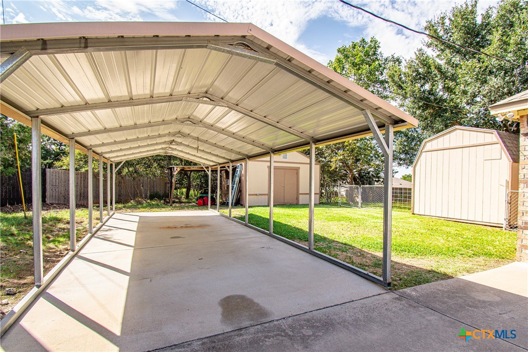 main property photo 38