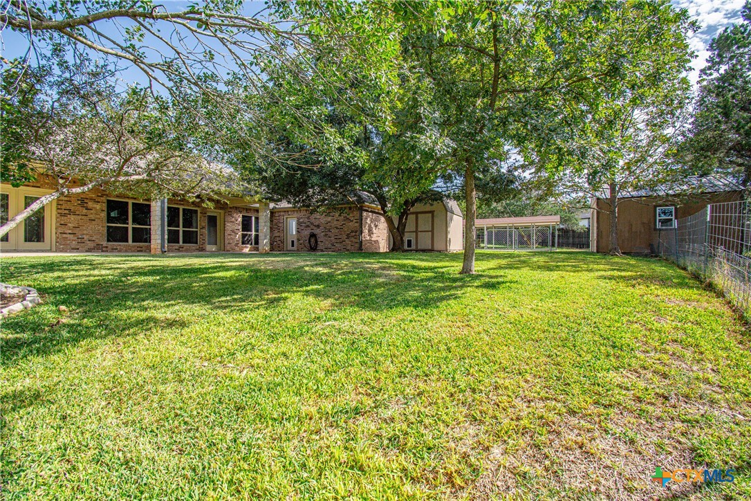 main property photo 40