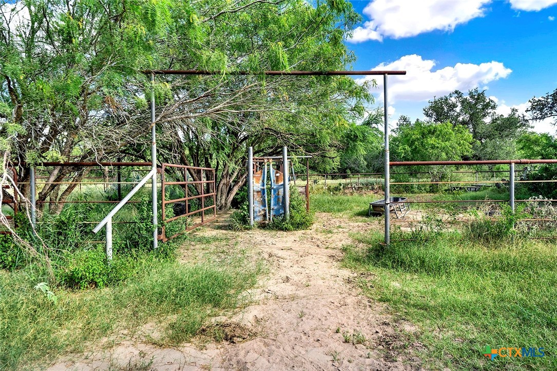 main property photo 17