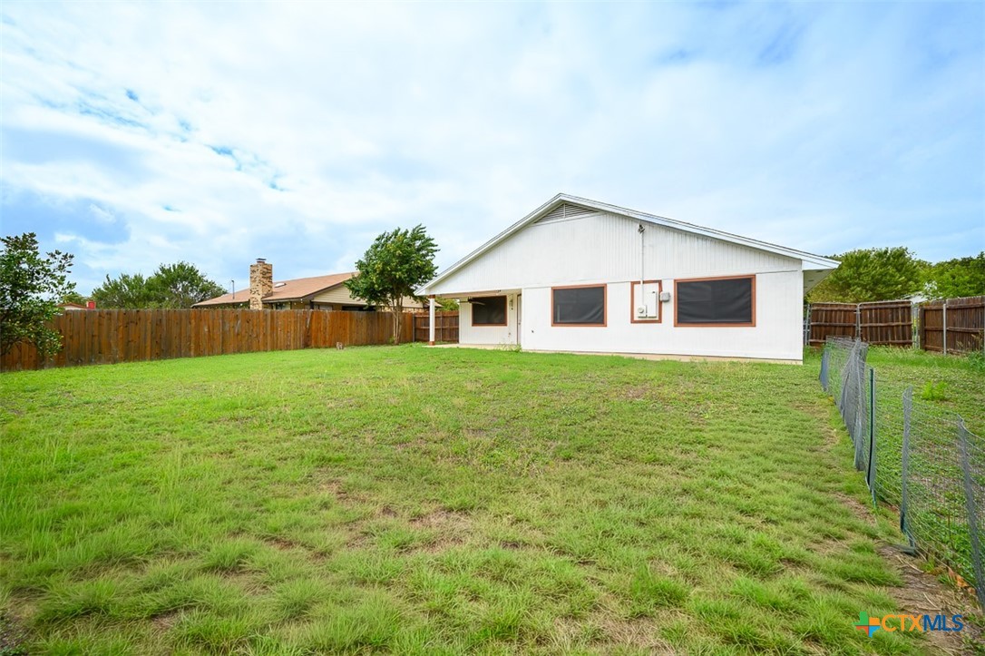 main property photo 6