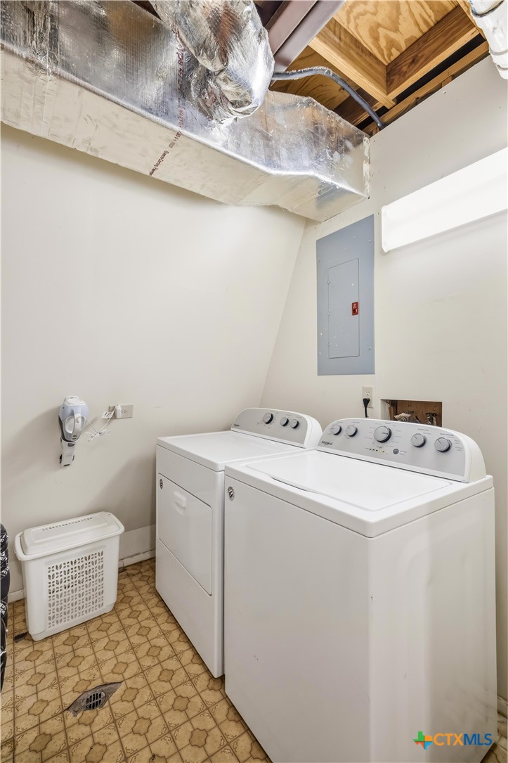 main property photo 18