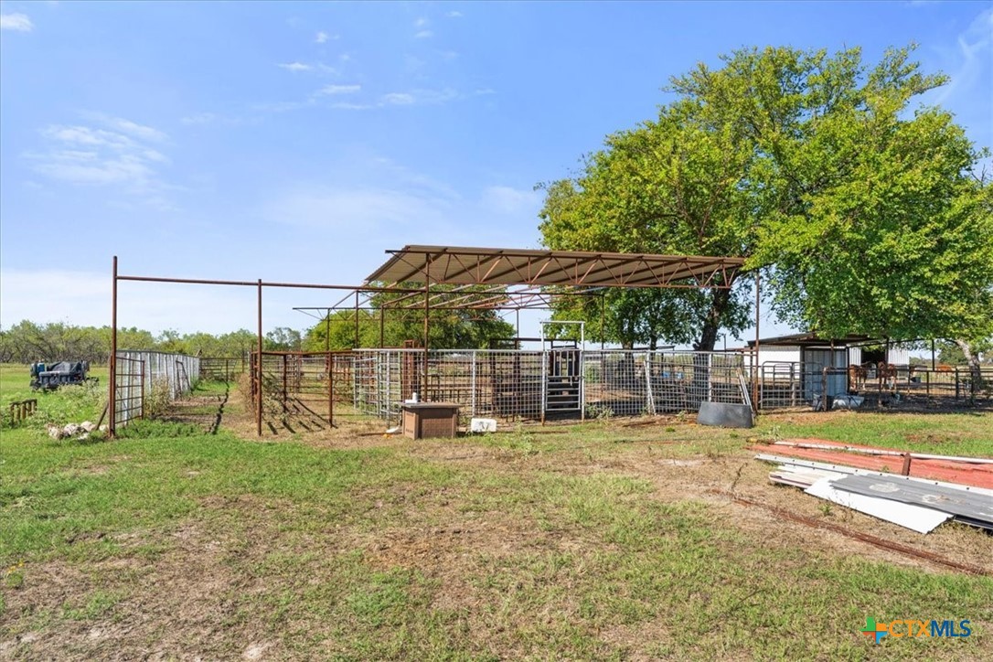 main property photo 30