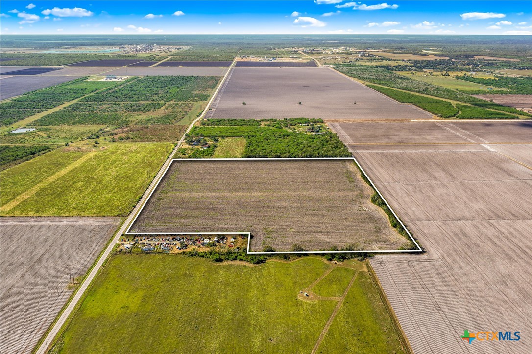 main property photo 14