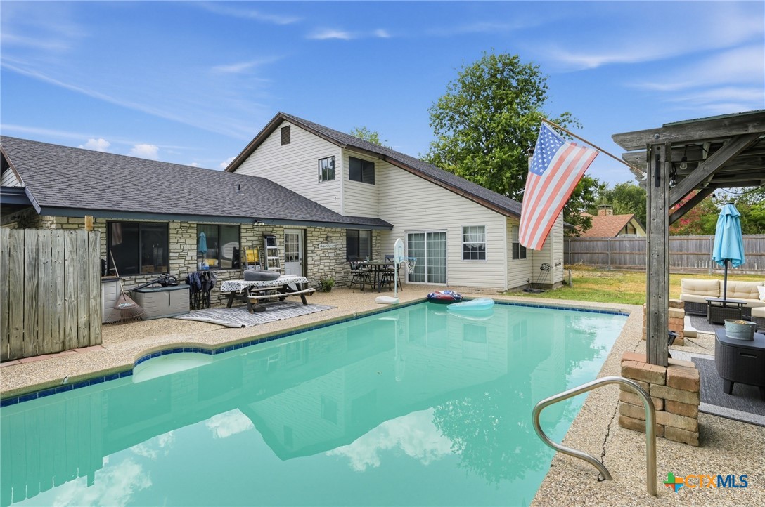 main property photo 27