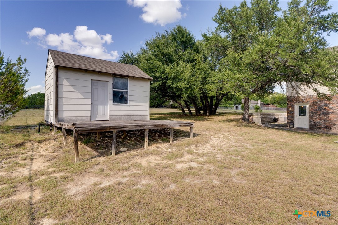 main property photo 38