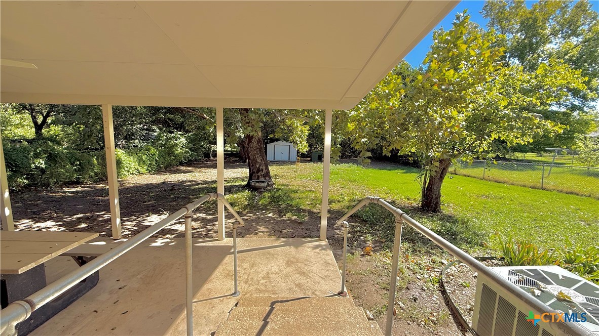 main property photo 19