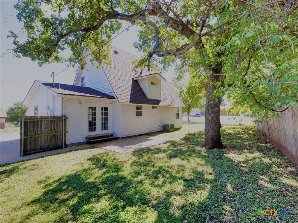 main property photo 23