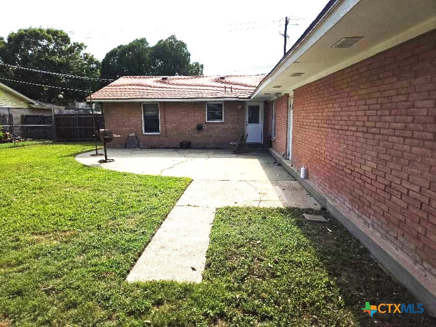main property photo 7