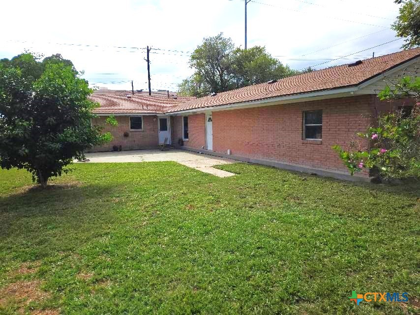 main property photo 8