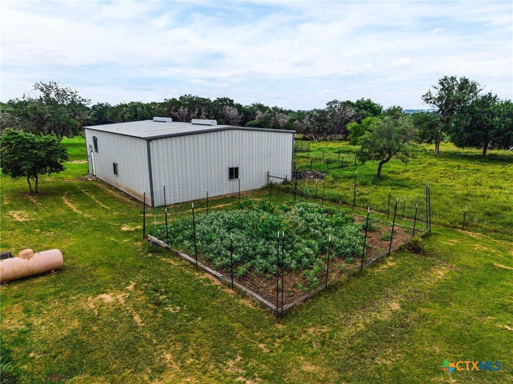 main property photo 10