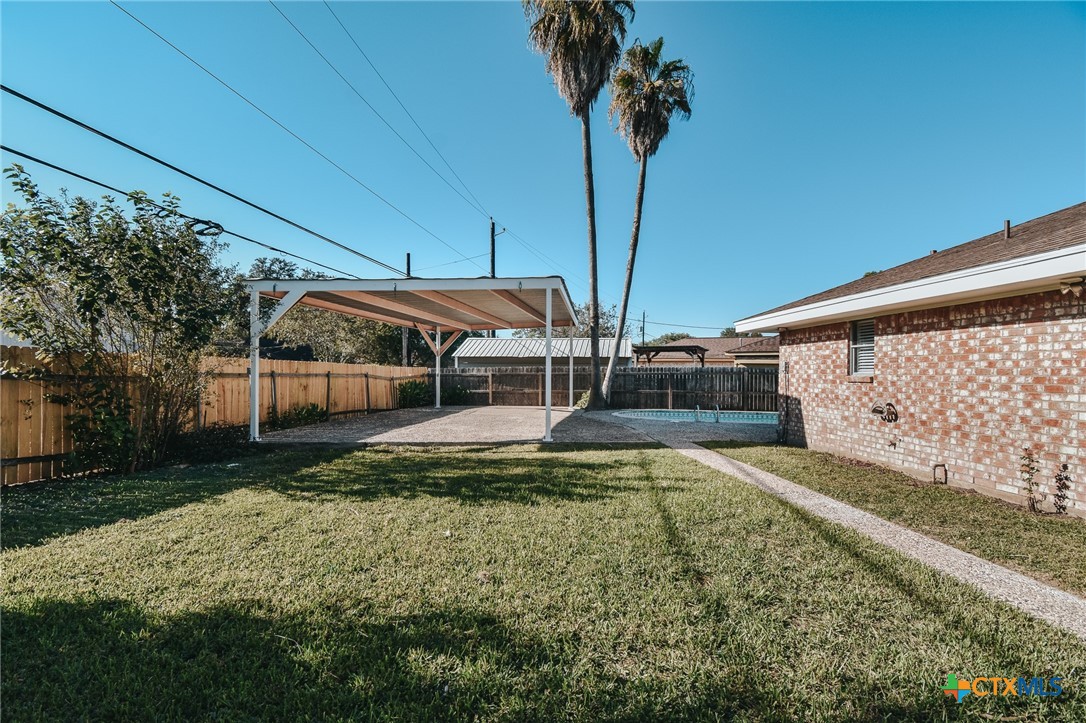 main property photo 36