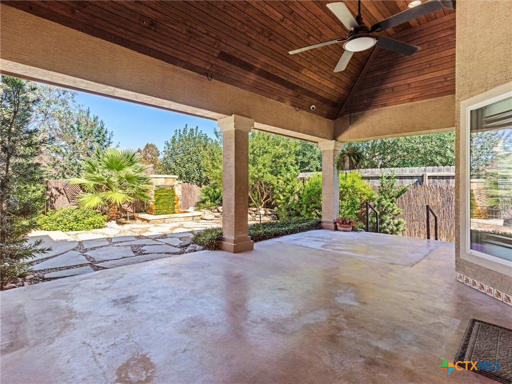 main property photo 31