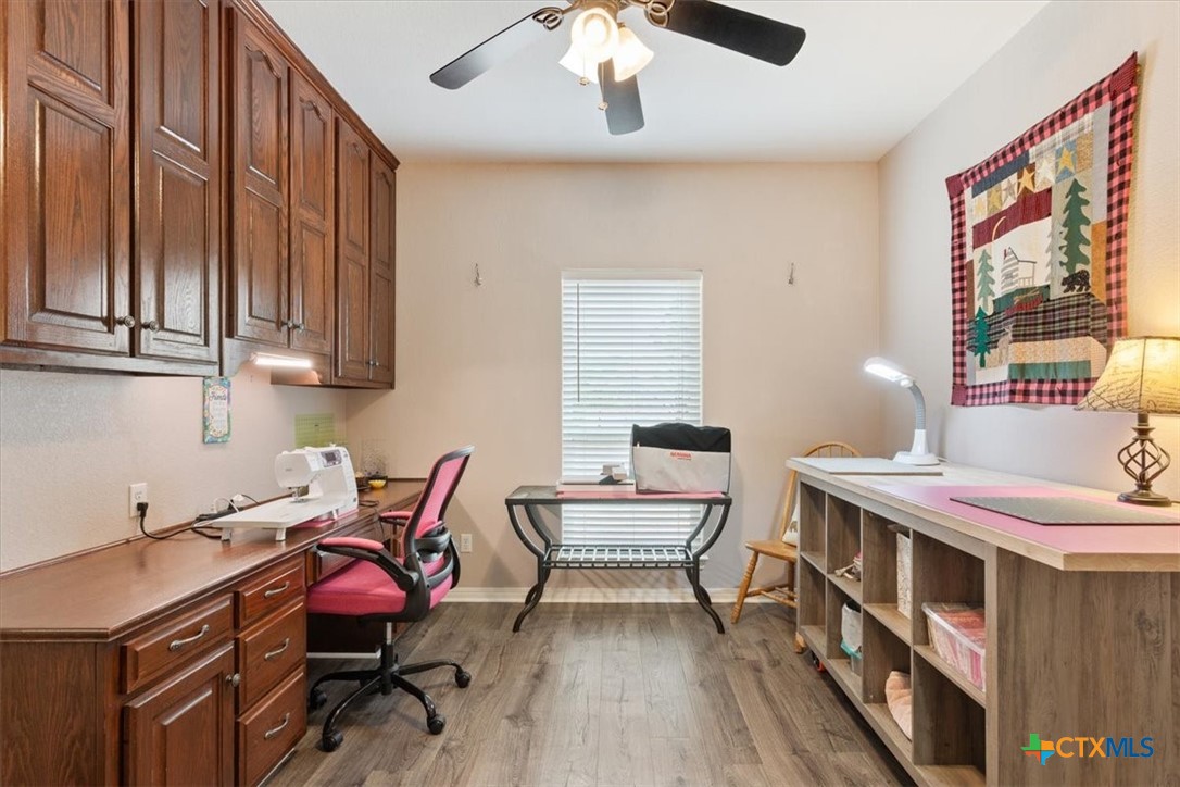 main property photo 28