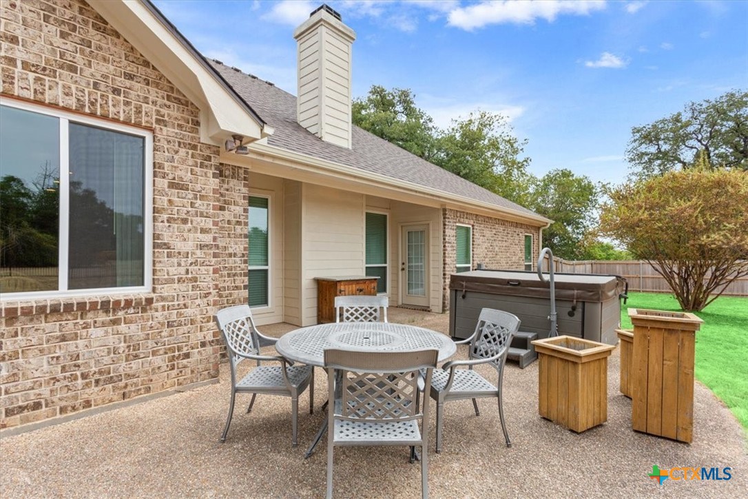 main property photo 36